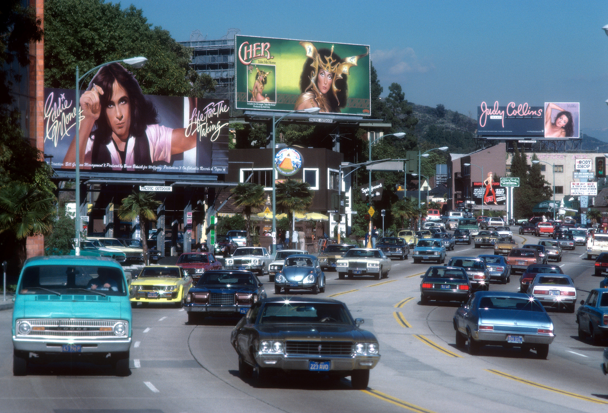 13 Vintage Photos Of SoCal In The 1970s