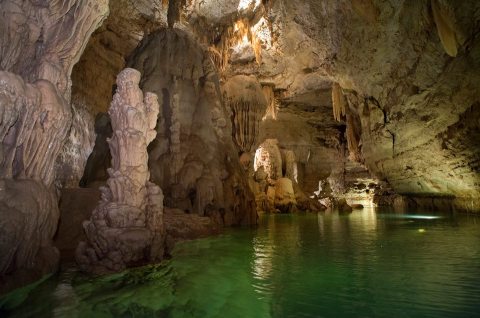 There's Something Incredibly Rare Happening In This Texas Cave...And You'll Want To See It