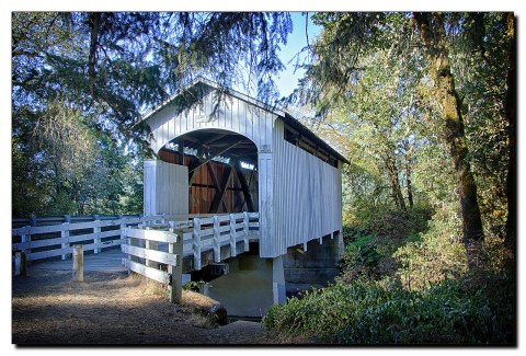 There's A Covered Bridge Trail In Oregon And It's Everything You've Ever Dreamed Of