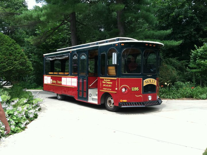 minnesota wine trolley tour