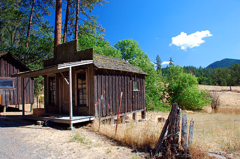 State of Oregon: Oregon Ghost Towns - Oregon Mining