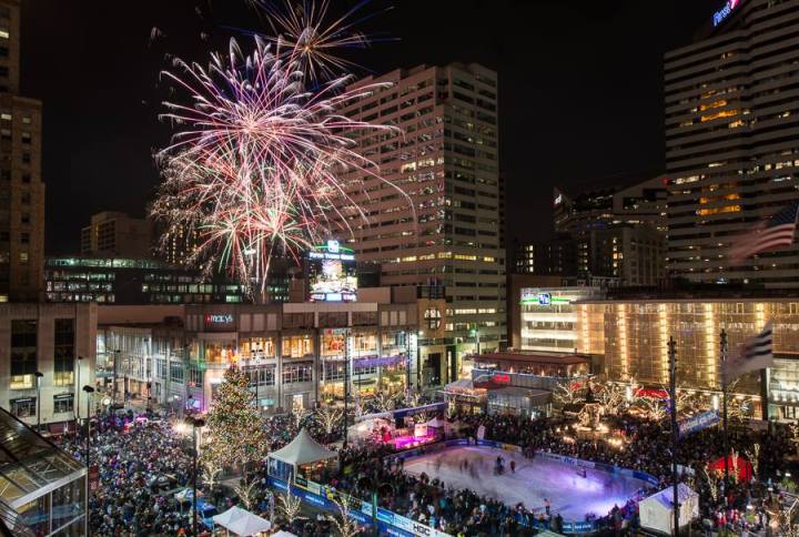 11 Things To Do On Cincinnati's Charming Fountain Square