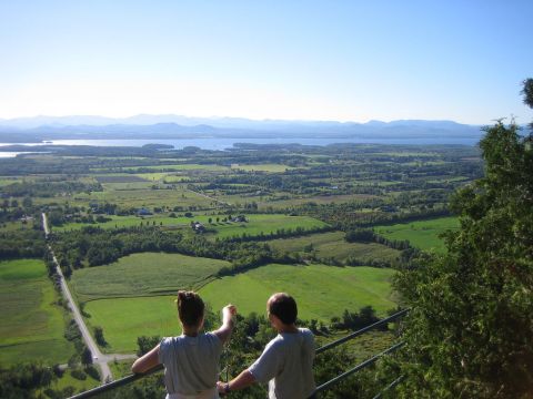 10 Low-Key Hikes In Vermont With Amazing Payoffs