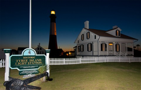 The Haunted History Lighthouse Tour In Georgia Is The Perfect Way To Celebrate Halloween