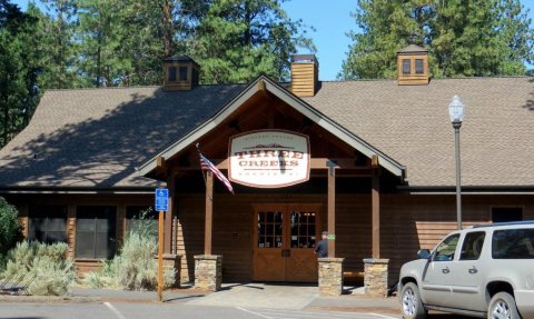 This Oregon Lodge-Style Brewery Nestled In The Pines Is Unexpectedly Awesome