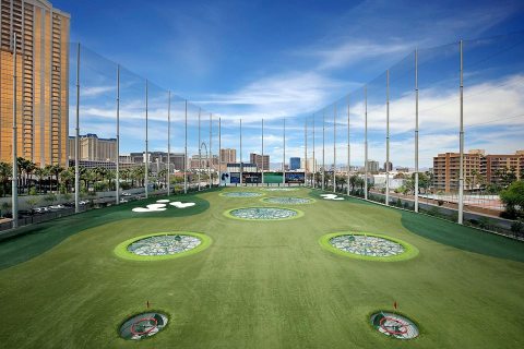 There's Truly Nothing Else In The World Like This Rooftop Golf Range In Nevada