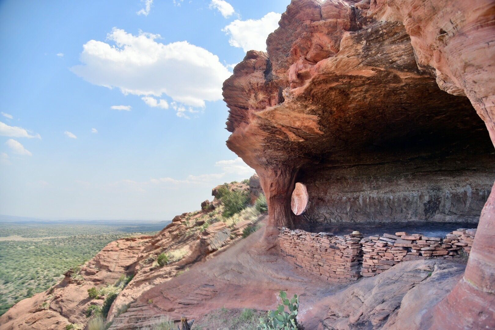 The Most Scenic Hiking Trail In Arizona Is Robbers Roost