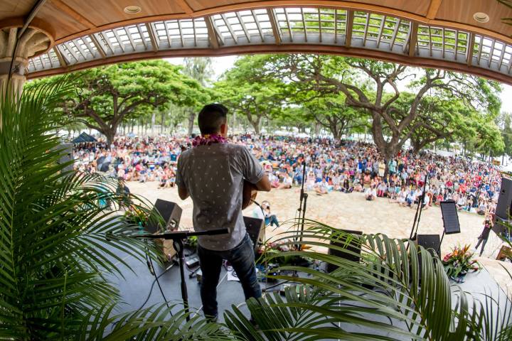 ukelele festivall in hawaii
