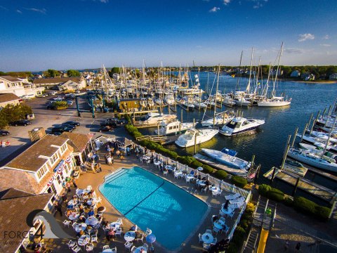 This Restaurant In Massachusetts Has A Pool And You’ll Never Want To Leave