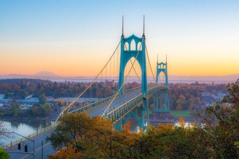 Walk Across The St Johns Bridge For A Gorgeous View Of Oregon's Fall Colors﻿