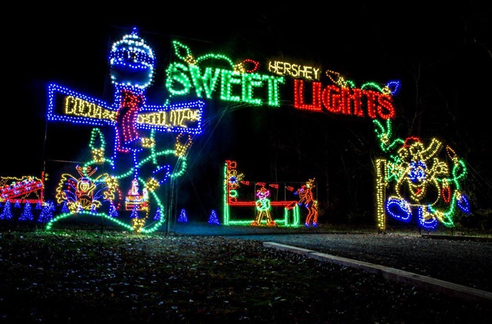 Meander Through These 6 DriveThru Christmas Lights In Pennsylvania