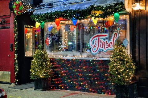 Even Scrooge Would Love The Christmas-Themed Pop-Up Bar, Tinsel, In Pennsylvania