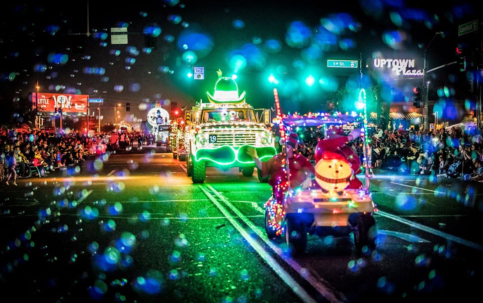 APS Electric Light Parade Is The Best Christmas Display In Arizona