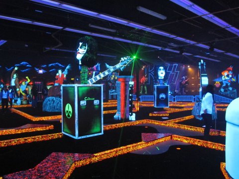 KISS Monster Mini Golf Is A Blacklight Mini Golf Course In Nevada That The Whole Family Will Love