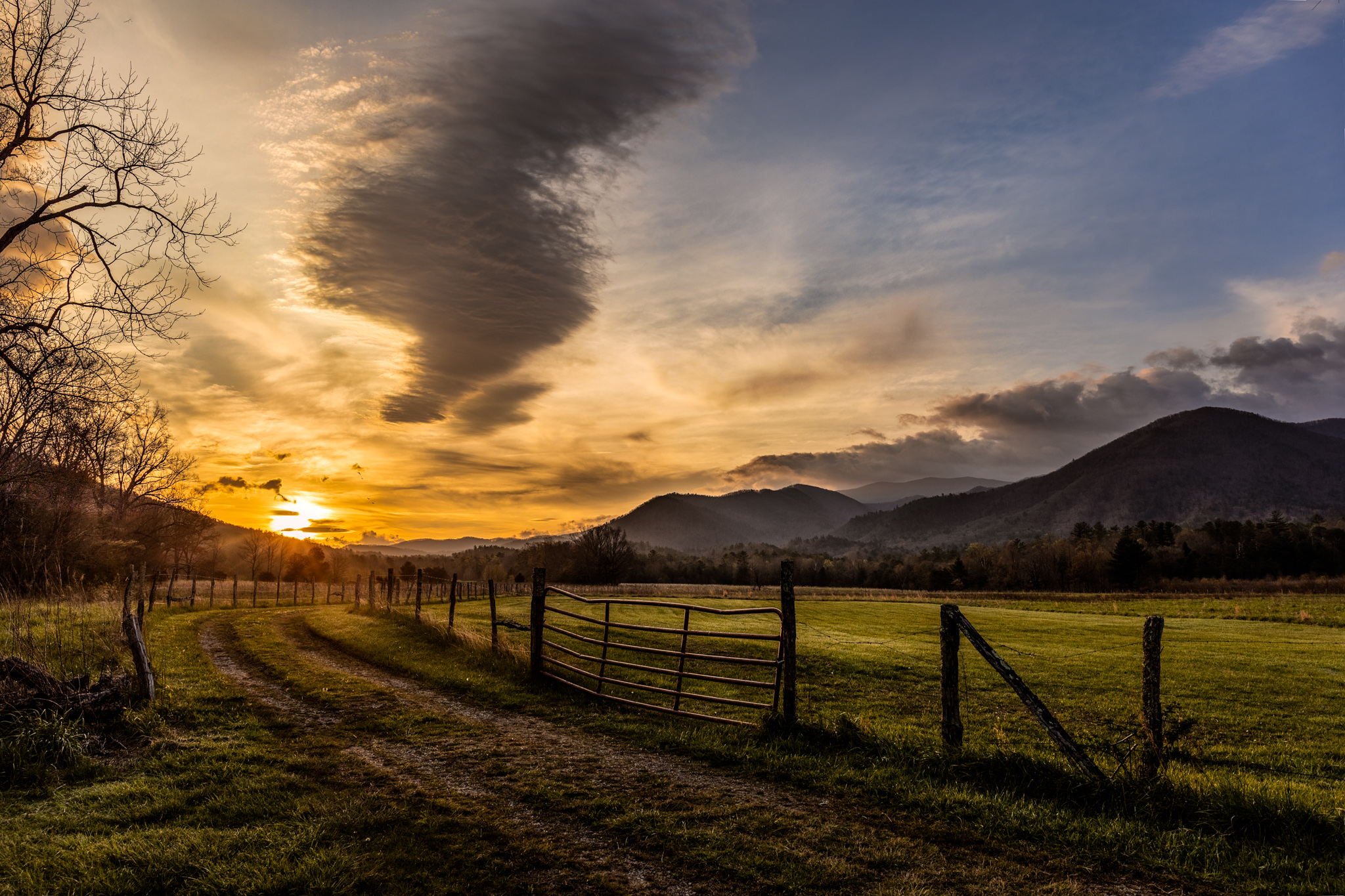 Cades Cove In Tennessee Was Named One Of The 45 Most Beautiful Places