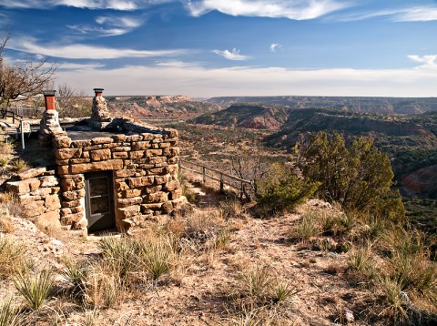 You'll Have A Front Row View Of The Texas Grand Canyon At These Cozy Cabins