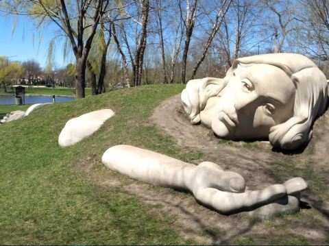 Virtually Explore All 16 Creations Within The International Sculpture Park At The Chicago Athenaeum In Illinois