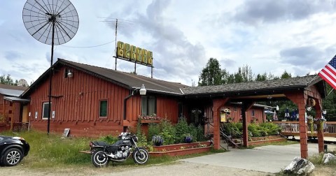 An Alaskan Steakhouse In The Middle Of Nowhere, The Turtle Club Is One Of The Best On Earth