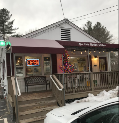 Visit Papa Joe's Humble Kitchen, The Small Town Burger Joint In New Hampshire That’s Been Around For Two Decades