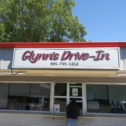 Visit Glynn’s Drive-In, The Small-Town Diner Near New Orleans That's Been Around Since The 1950s