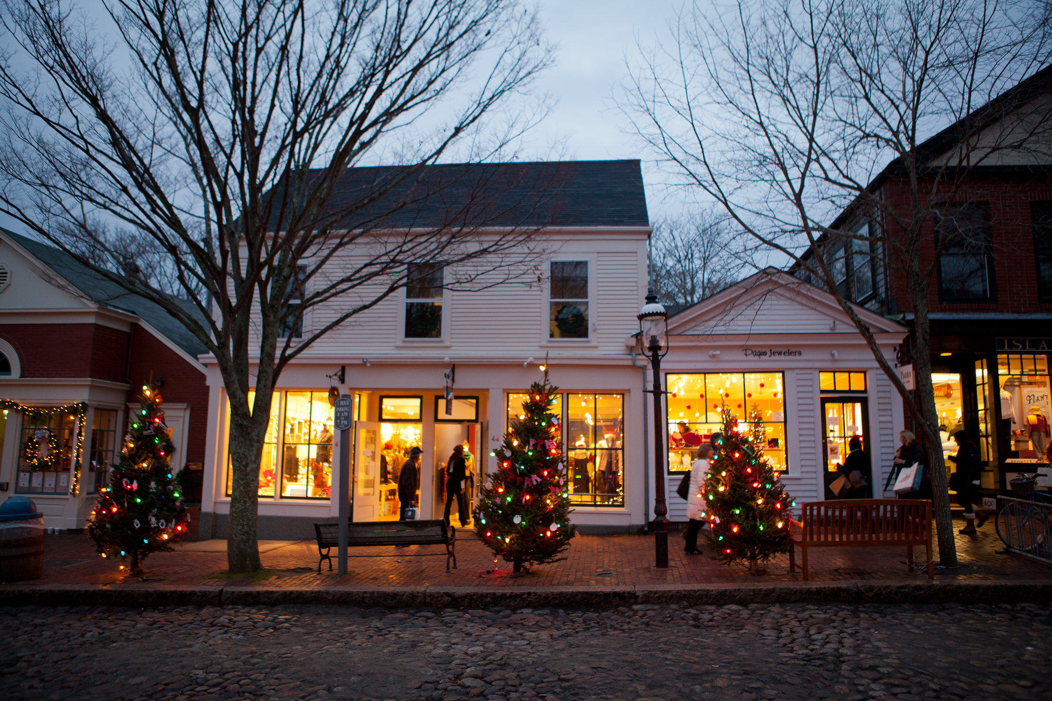 Stroll nantucket christmas winter december turns ladies island transformed whaling glittering wonderland once festival month again museum long into will