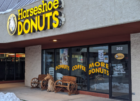 Treat Your Tastebuds To The Deliciousness That Is Horseshoe Donuts In Colorado