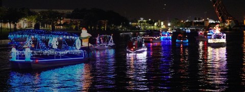 7 Of The Best Holiday Boat Parades In Florida To Enjoy From Land Or Sea