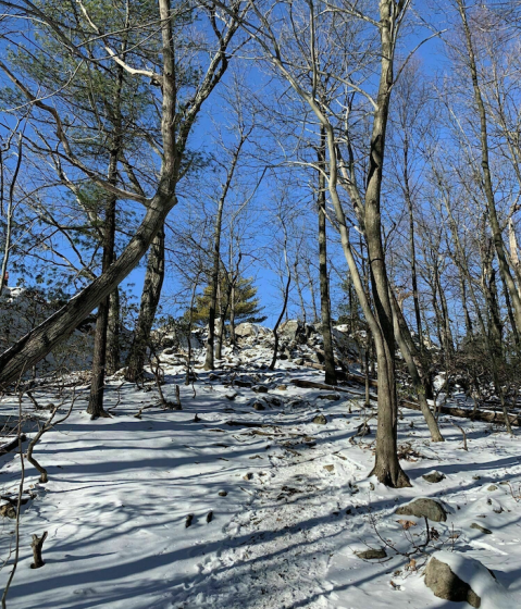 Hiking The Jaw-Dropping Stairway To Heaven In New Jersey Is Actually Even Better With The Snow