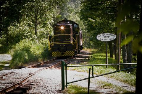 Pennsylvania's Oil Creek & Titusville Railroad Scenic Train Rides Are Back In 2021 And They're Bucket-List Worthy