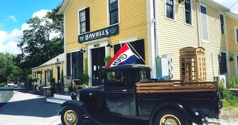 A Trip To One Of The Oldest General Stores In Massachusetts Is Like Stepping Back In Time