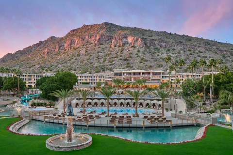 With 8 Incredible Restaurants, This Arizona Resort Is Paradise For Foodies