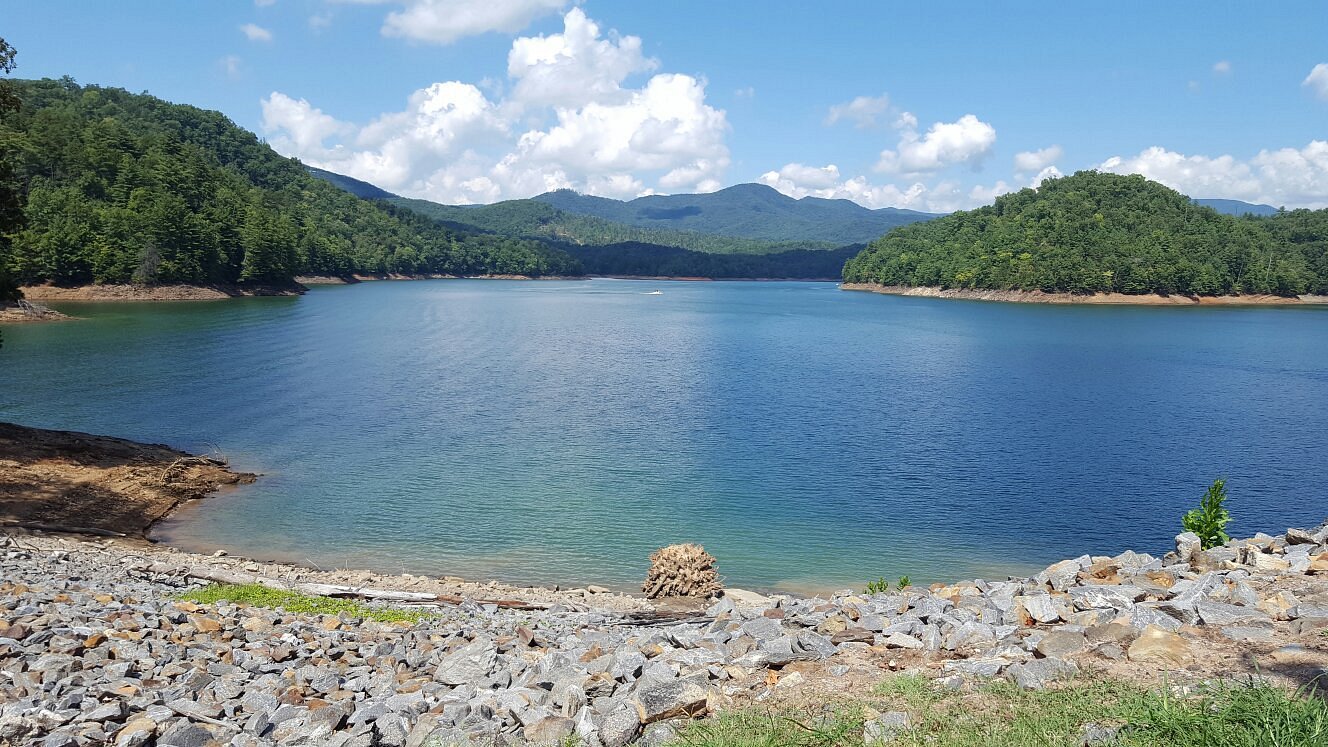The Most Remote Lake In North Carolina Is Also The Most Peaceful