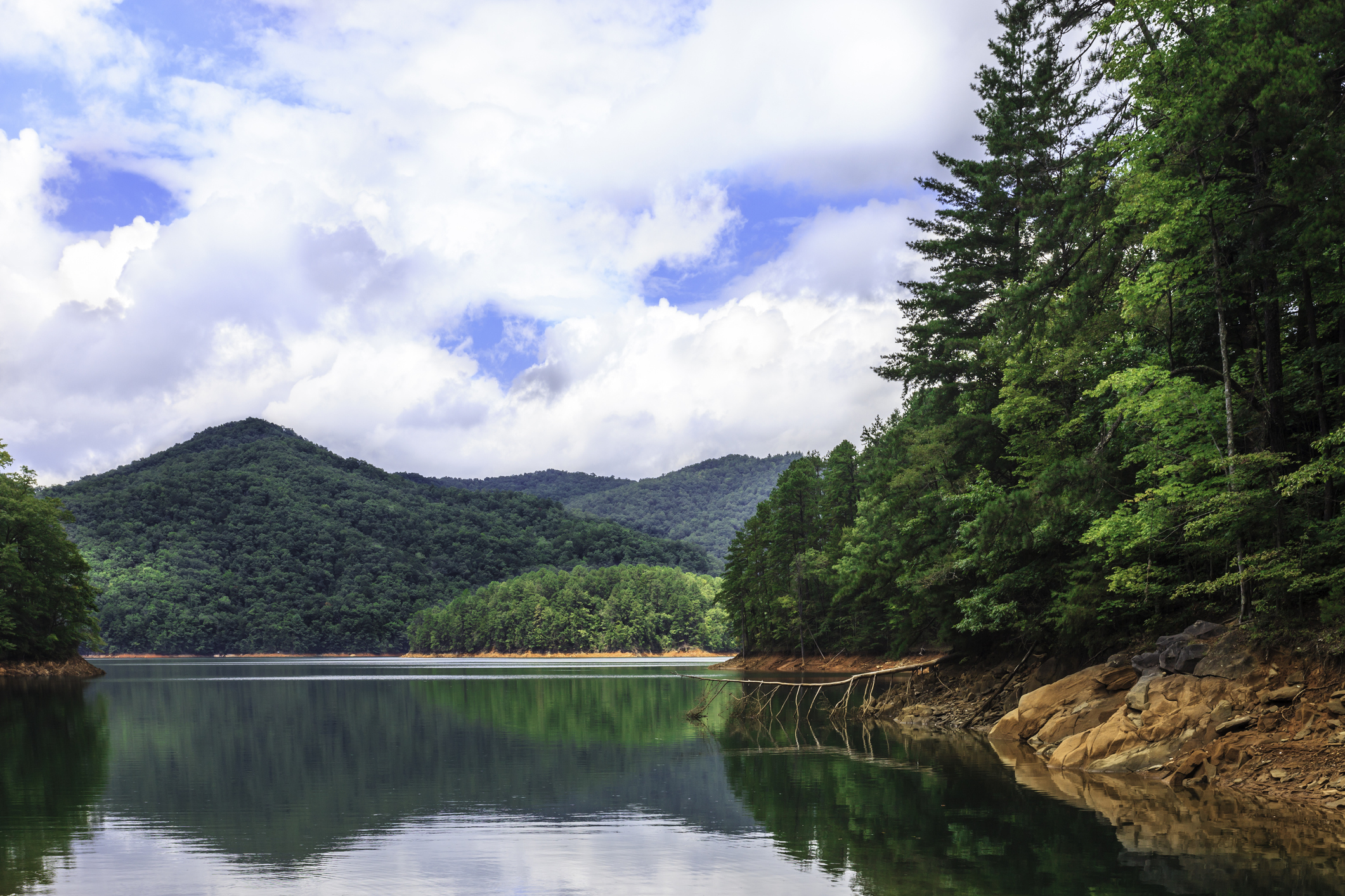 There’s Almost Nothing In Life A Day On North Carolina’s Fontana Lake Can’t Cure