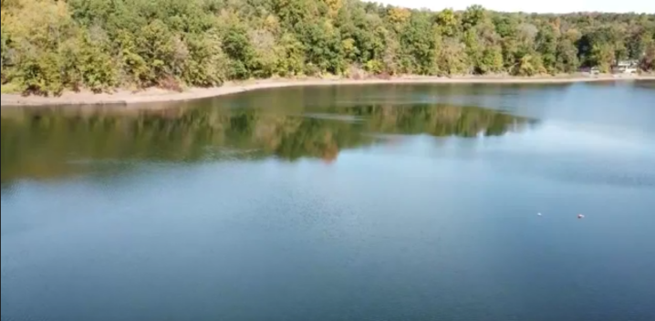 There's A Bottomless Pond In Connecticut And It's Fascinating
