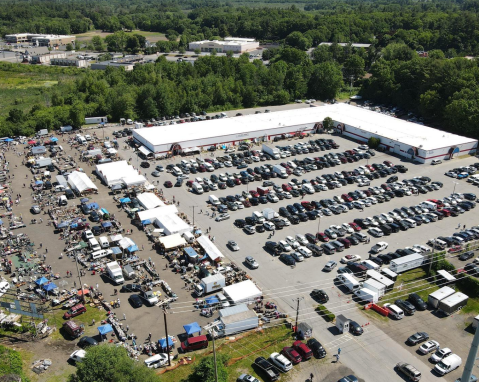 The Coolest Place To Shop In New Hampshire, The Salem Flea Is A Market In A Sprawling Complex