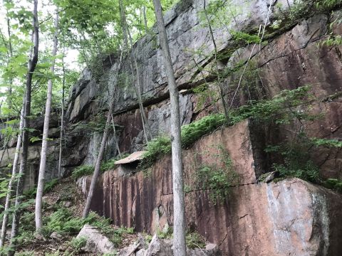 There's A Little-Known Nature Preserve Trail Just Waiting For Connecticut Explorers
