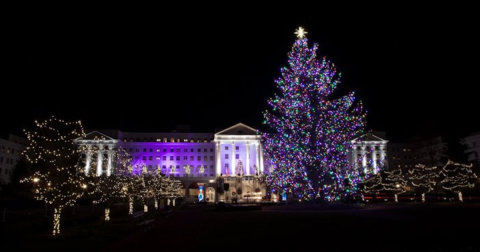 9 Christmas Light Displays In West Virginia That Are Pure Magic