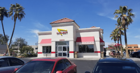 The Oldest Operating In-N-Out Burger In Nevada Has Been Serving Mouthwatering Burgers And Ice Cream Shakes For Over 30 Years