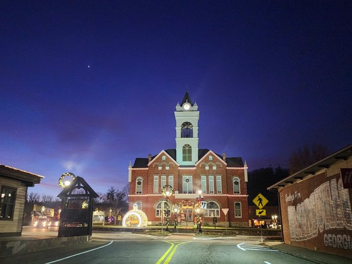 Winter In Blairsville, GA: A Picturesque Small Town