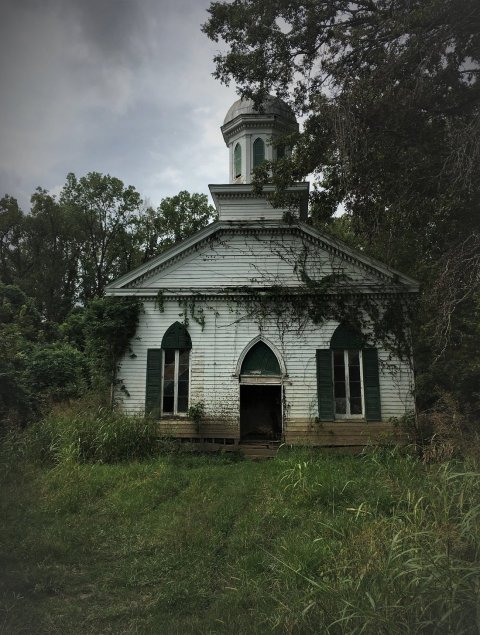 Most People Don't Know About This Abandoned Town In Mississippi