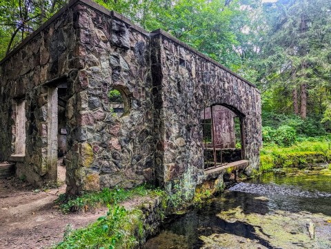 Explore Abandoned Buildings At The Paradise Springs State Natural Area In Wisconsin