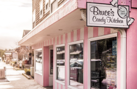 This Candy Store In Oregon Was Ripped Straight From The Pages Of A Fairytale