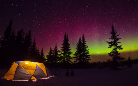 Minnesota Best of the world : Tent camping under the northern lights