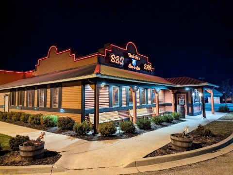 Folks Claim Uncle Bo's Is The Best Barbecue Ever And Once You Try This Ohio BBQ For Yourself, You'll Agree