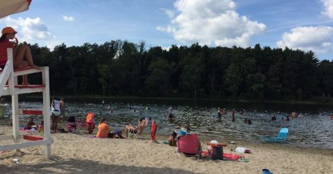 If You Didn't Know About These 4 Swimming Holes In Rhode Island, You've Been Missing Out