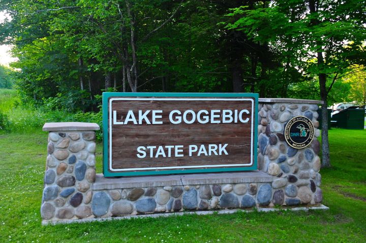 Lake Gogebic A Rustic Michigan Lake With A Few Small Towns 4893