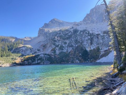 There's A Crystal-Clear Alpine Lake In Idaho But Hardly Anyone Knows It Exists