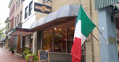 On Your Way To The Mountains, Enjoy A Meal At This Hidden Gem Italian Spot In Maryland