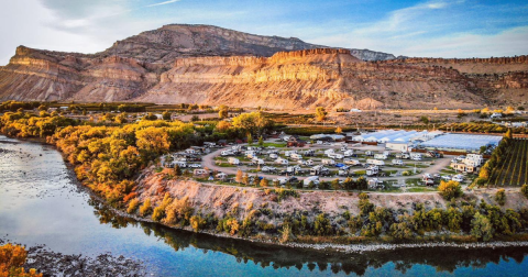 With A Swimming Pool, A Peach Orchard, And Great River Views, This RV Campground In Colorado Is A Dream Come True