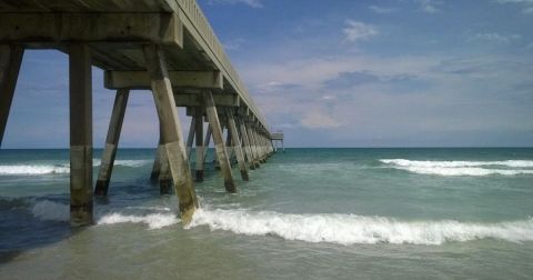 You'll Love A Trip To North Carolina's Longest Pier That Stretches Infinitely Into The Sea